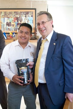 Juvencio Nuñez of the 21 de Septiembre Co-op was present when Ambassador Wayne tasted his coffee. 